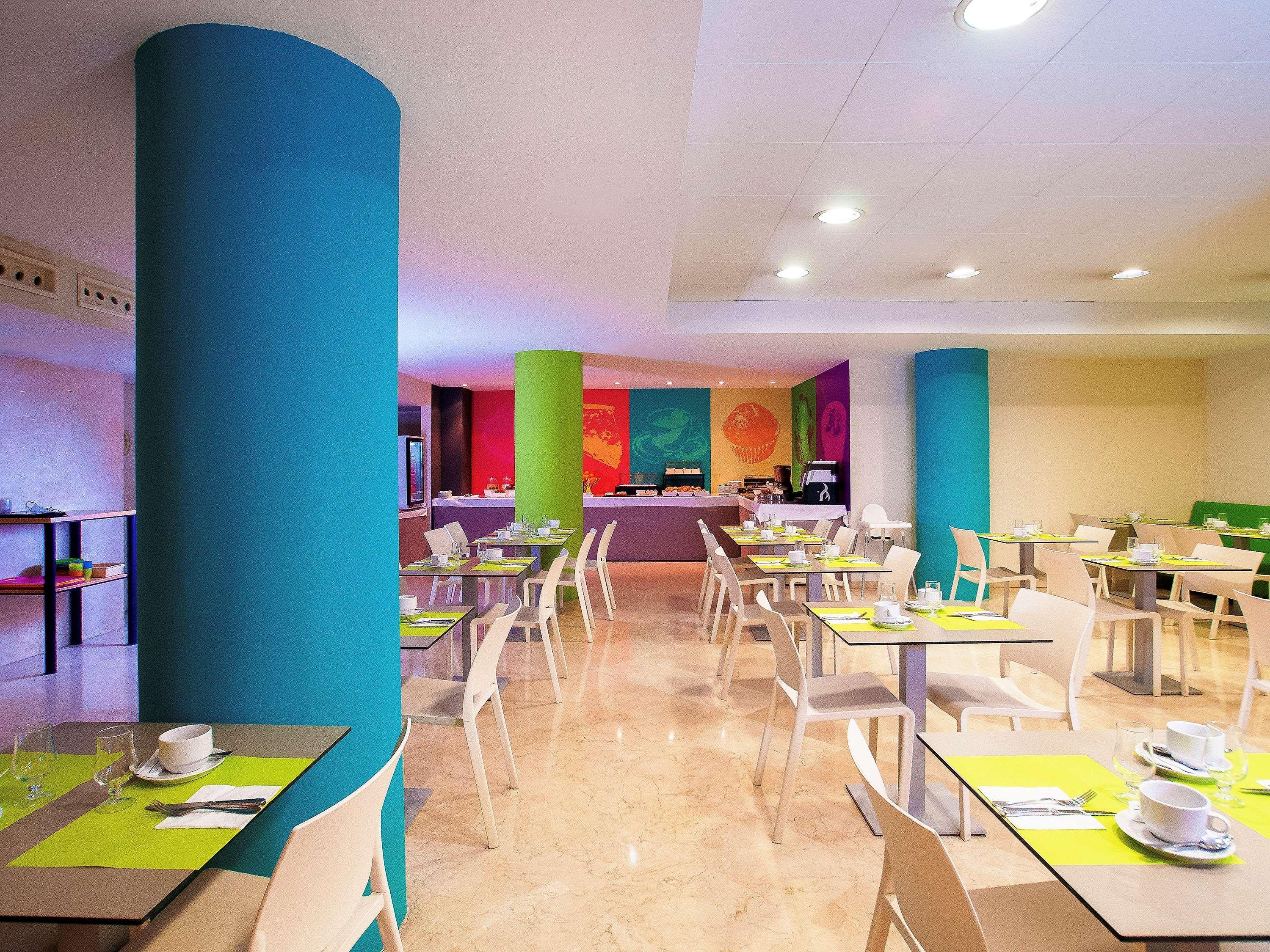 Ibis Styles Zaragoza Ramiro I Hotel Restaurant photo